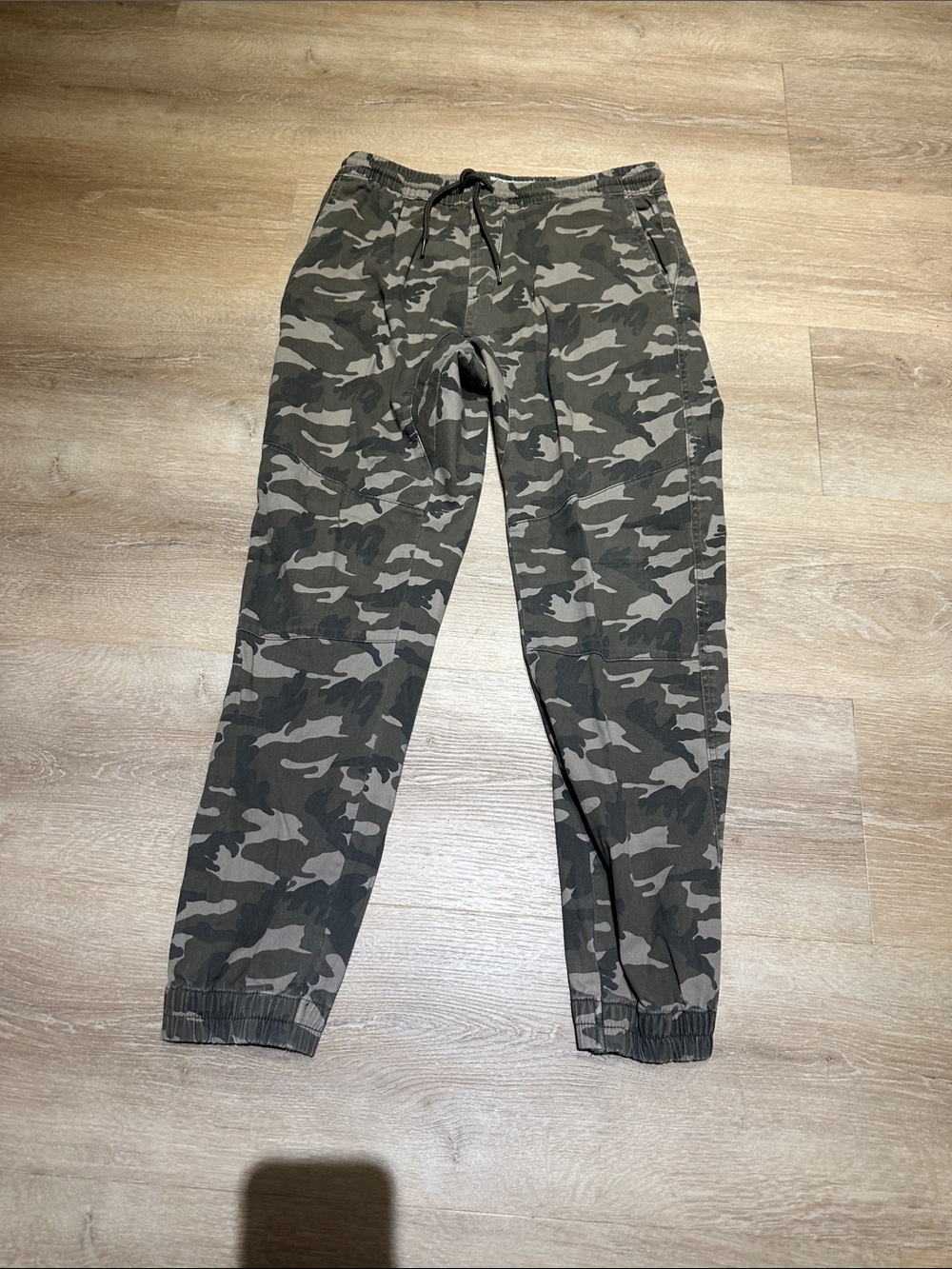 Men's Camouflage Cargo Jogger Pants - Olive Camo